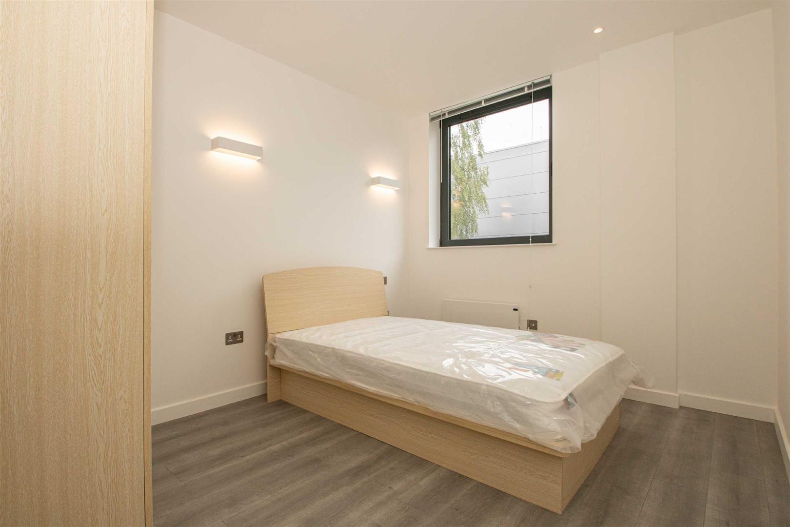 2 Foxhunter Drive, Linford Wood, Milton Keynes